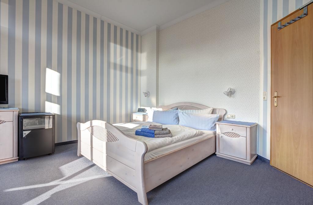 Hotel Villa Seeschloesschen 제바트헤링스도르프 외부 사진