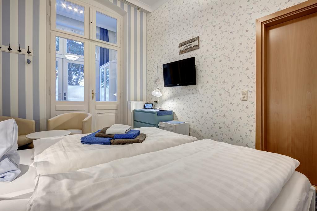 Hotel Villa Seeschloesschen 제바트헤링스도르프 외부 사진
