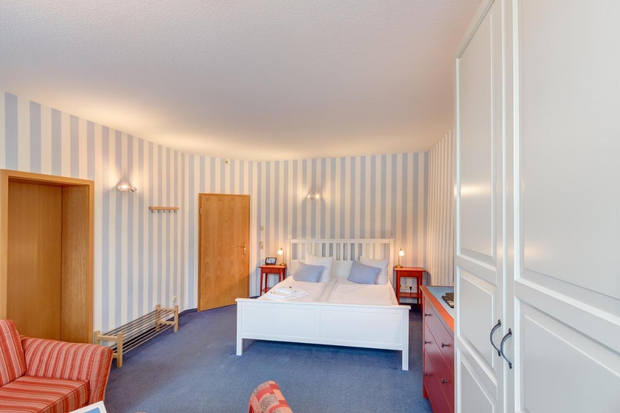 Hotel Villa Seeschloesschen 제바트헤링스도르프 외부 사진